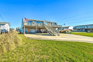 Exterior - Coastal Atlantic Beach Duplex < 1 Mi to Boardwalk! (Atlantic Beach)