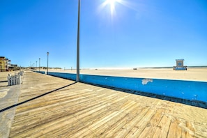 Beach nearby - Coastal Atlantic Beach Duplex < 1 Mi to Boardwalk! (Atlantic Beach)