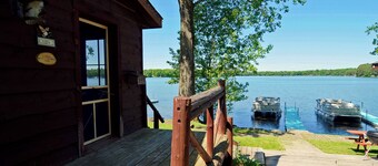 Tre soverom med tre queen size-senger og sovesofa, innsjøfront på Big Round