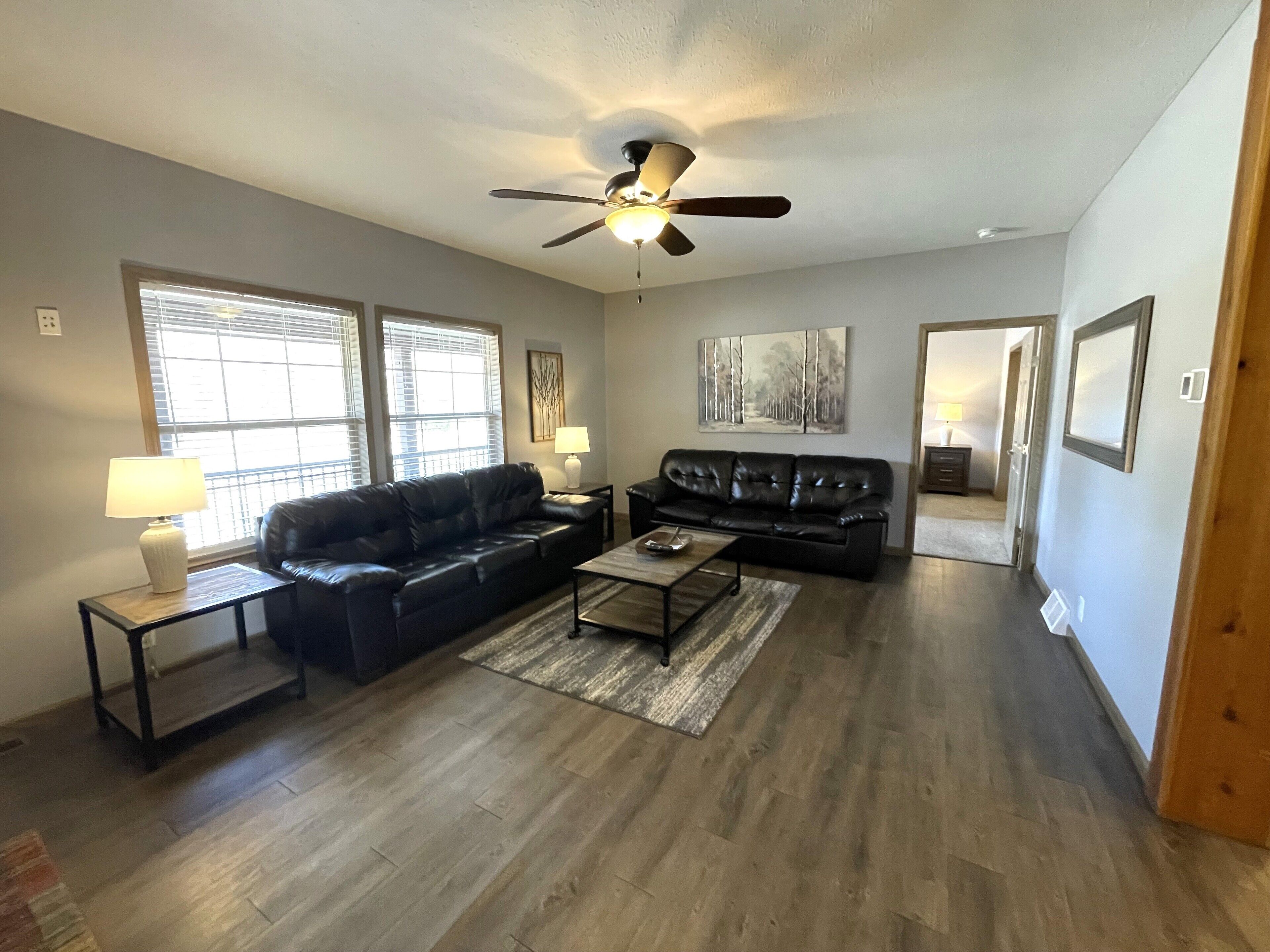 Smart TV, chimenea y futbolito 