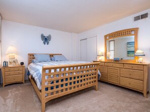 1 sovrum, strykjärn/strykbräda och internet