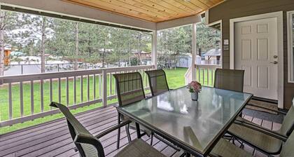 Game Room, Yard, Deck & Fireplace: Lakeside Home