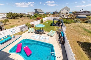 Pool - Everybody Loves...Sand, Sun & Fun - KDH MP 5.5, Ocean View, 100 Yds to Beach, Pool, Flex Stays (Kill Devil Hills)
