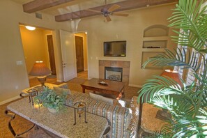 Smart TV, fireplace, DVD player
