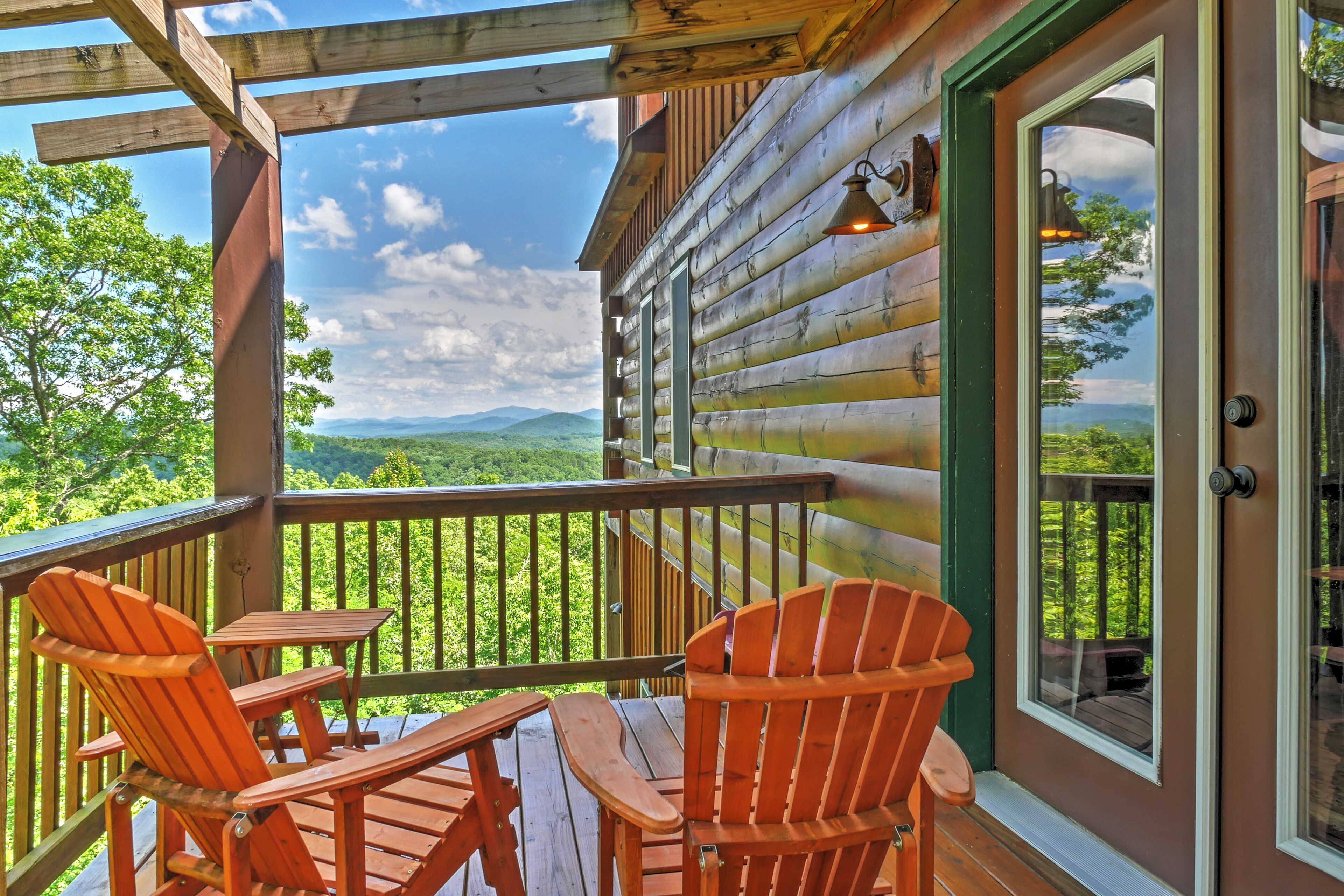 Secluded Morganton Cabin w/ Wooded Views & Hot Tub