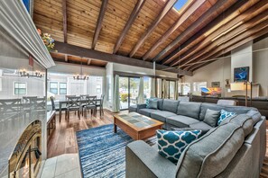 TV, fireplace, DVD player, books