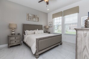 4 soverom, strykejern/-brett, wi-fi og sengetøy