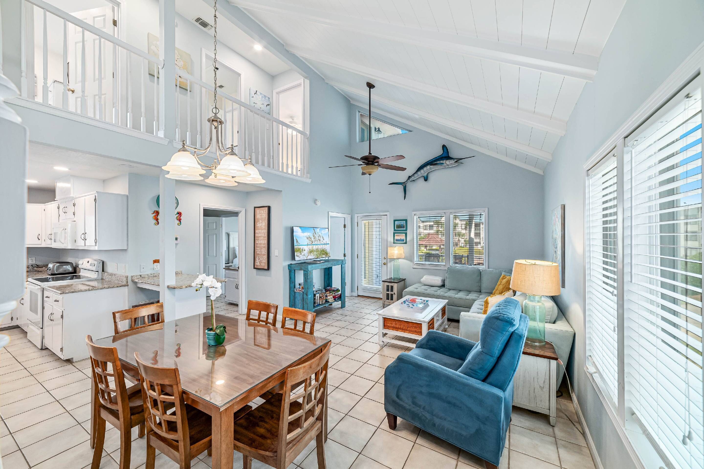 المنشأة من الداخل