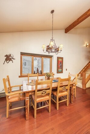 Dining - Sagebrush 1324: The Aspens- Enjoyable Condo with Updates Throughout (Wilson)