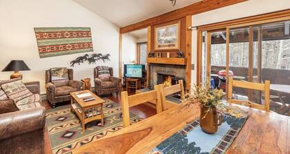 Sagebrush 1324: The Aspens- Enjoyable Condo with Updates Throughout