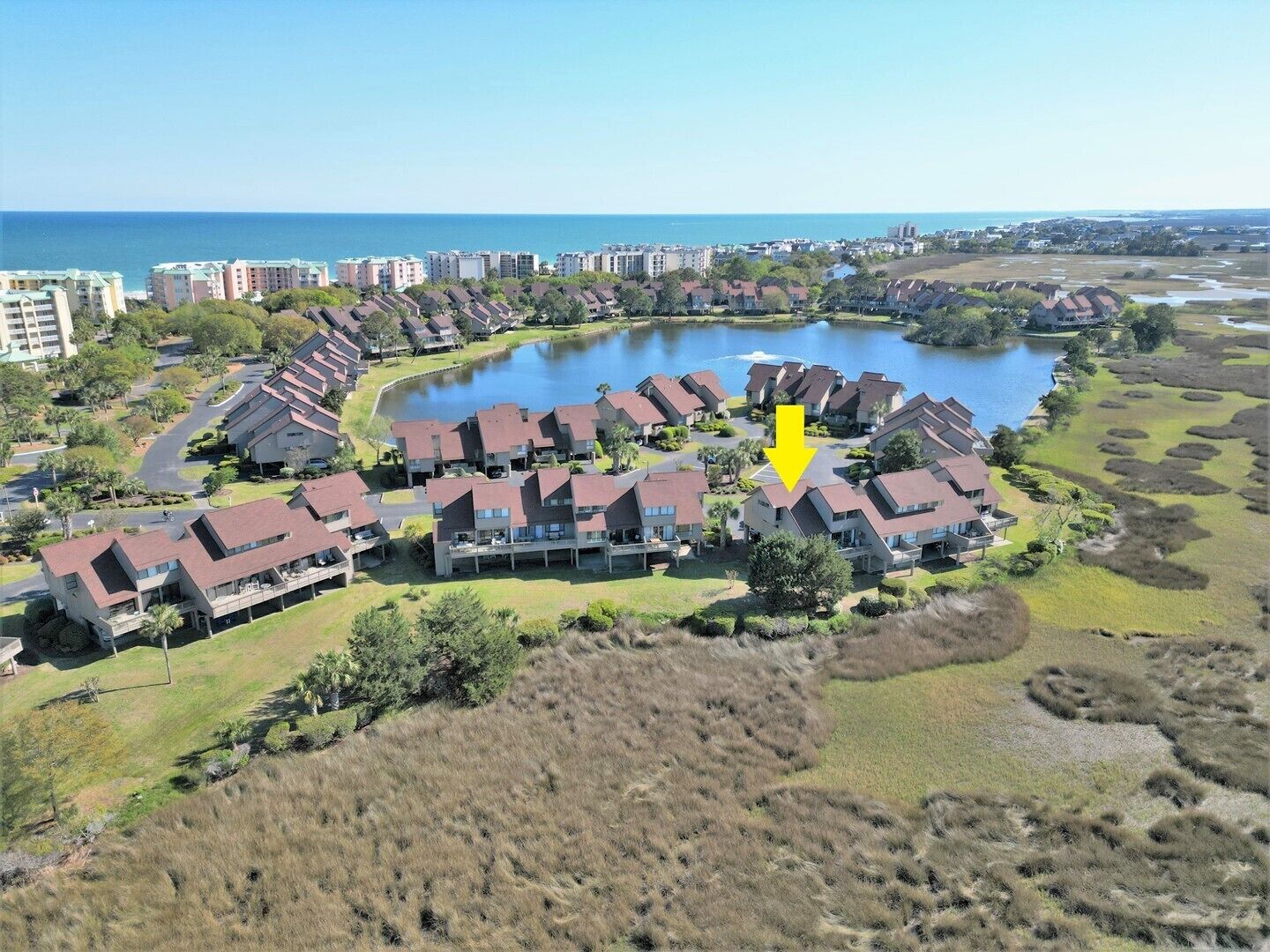 3BR/2BA Marshfront Villa #9 in Litchfield By The Sea
