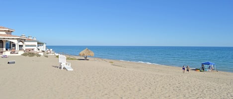En la playa