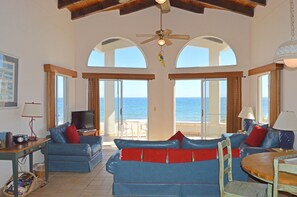 TV, fireplace, DVD player, stereo