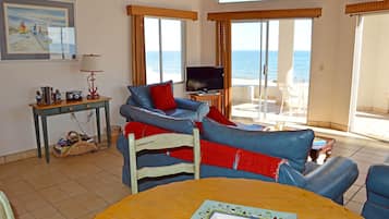 TV, fireplace, DVD player, stereo