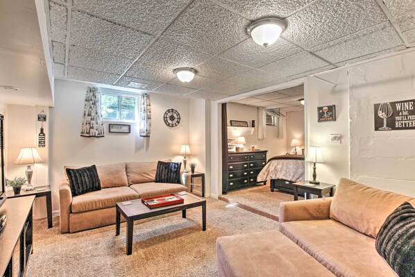 TV, fireplace, DVD player, stereo