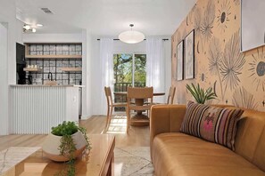 Smart TV, offices