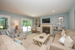 Smart TV, DVD player