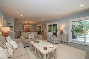 Smart TV, DVD player