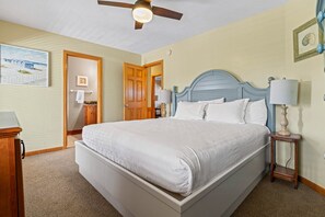 8 多间卧室、熨斗/熨衣板、免费 WiFi、床单