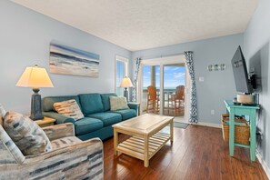 TV, DVD player - Enjoy Ocean Views and the Sound of Waves at Balcony Beach at Sea Oats (Kill Devil Hills)
