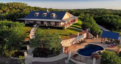Amazing large home with Gorgeous Views, Swimming Pool, and Hot Tub