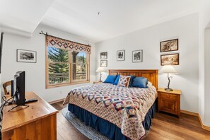 2 bedrooms, Internet, bed sheets