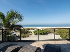 Property grounds - Absolutely Perfect Private Beach Front Pool Home (Holmes Beach)