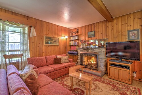 Walk to River! 'It's A Wonderful Life' Cottage