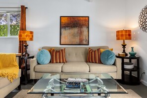 Smart TV, DVD player