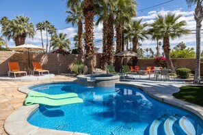Beheizter Pool
