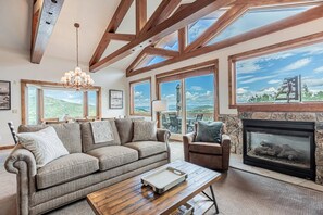 Smart TV, fireplace, DVD player, books