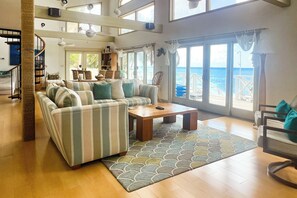 Flachbildfernseher, Stereoanlage