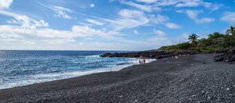 Ocean-View Bungalow: Walk to Pebbles Beach!