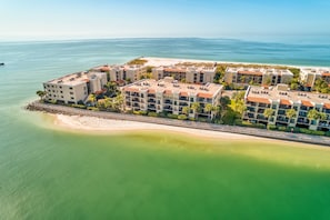 Exterior - ☀Beach Access On Site🌴Land's End 1-203🐬Beautifully Updated🐠Across from Pool (Treasure Island)