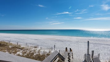 Playa en los alrededores