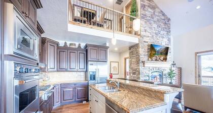 Suuri Perheille - AC, 2 Master Bdrms, 2 Family Rms, Yksityinen Kylpytynnyri, Vapaa Vesiurheilutoiminta!