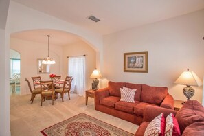 TV - Rent Your Own Luxury Villa in Orlando, Highgate at Legacy Park, Villa Orlando 1000 (Davenport)