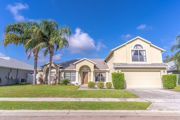 Welcome to 217 Legacy Park!