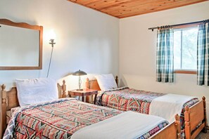 2 chambres, fer et planche à repasser, accès Internet, draps fournis