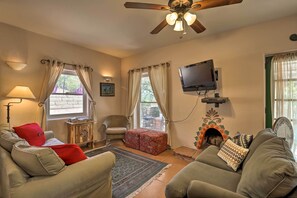 TV, fireplace - 'Esperanza' Retreat in Tucson w/ Private Patio (Tucson)