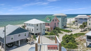 A coastal residential area with houses, a beach, and the ocean. - Pet Friendly - Steps From Beach - Narrow Escape (Cape San Blas)