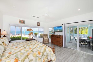 5 bedrooms, WiFi, bed sheets - Kai Conut: Oceanfront Villa w/Private Pool, Dock, & Backyard Snorkeling (Grand Cayman)