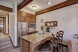 Microwave, stovetop, dishwasher, coffee/tea maker - Modern Condo, Walk to Downtown/Lifts! (Breckenridge)