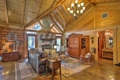 'Beaver Creek Lodge' - Secluded Home w/ Pond!