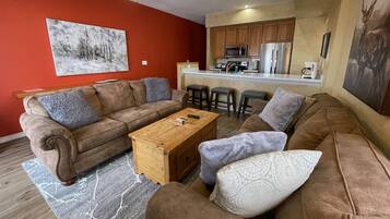 Smart-TV, Kamin, DVD-Player, Tischfußball