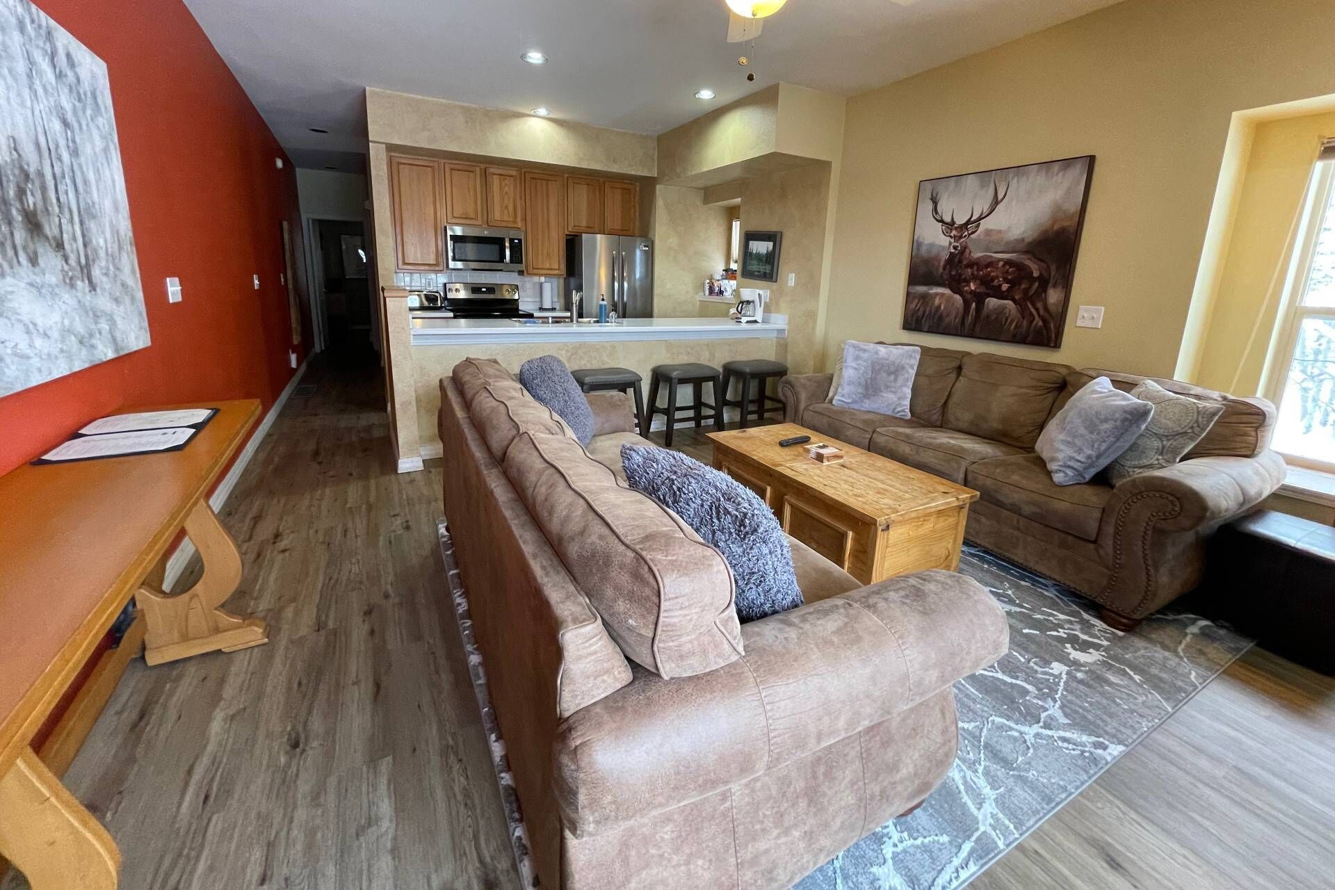 Smart TV, fireplace, DVD player, foosball