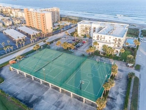 Sports court - Coastal Paradise Heated Pool & 25 Steps to the Sand (Cocoa Beach)