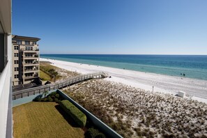 On the beach - IBR 5003: Breezy Beachside - Sunsets, Sea Breezes, and Your Perfect Condo! (Fort Walton Beach)