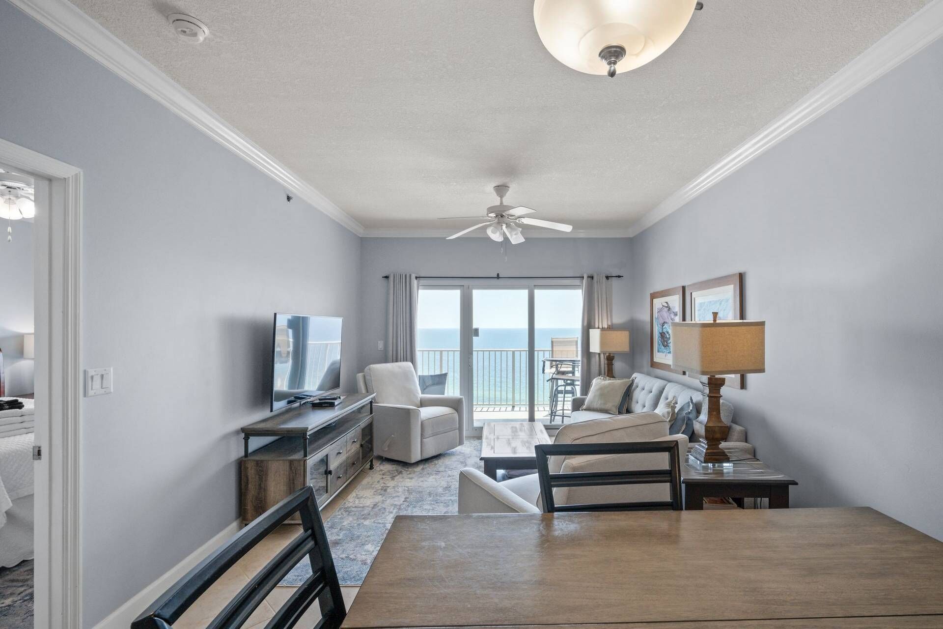 TV, Netflix, Hulu, streaming services