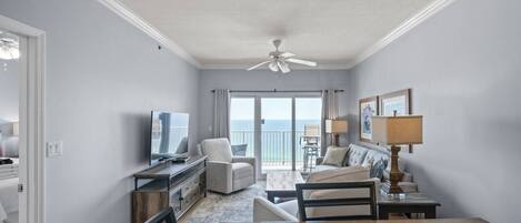 TV, Netflix, Hulu, streaming services